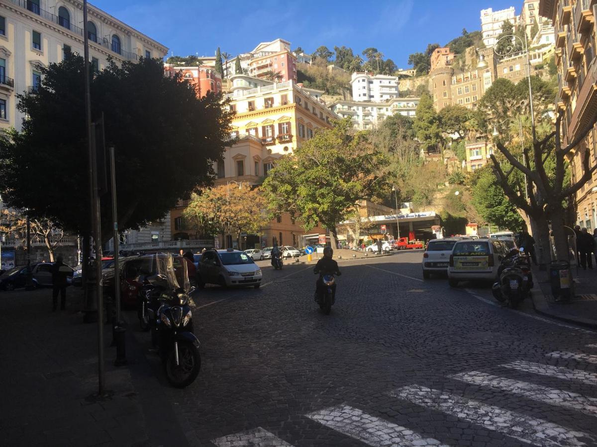 I Ruggiero Lejlighed Napoli Eksteriør billede